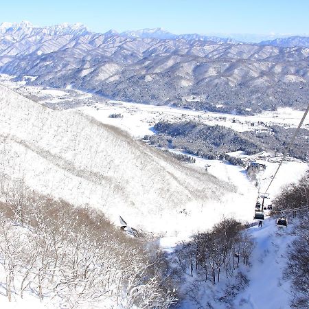Hakuba Tsugaike Sunrise Tanne Hotel Otari Buitenkant foto
